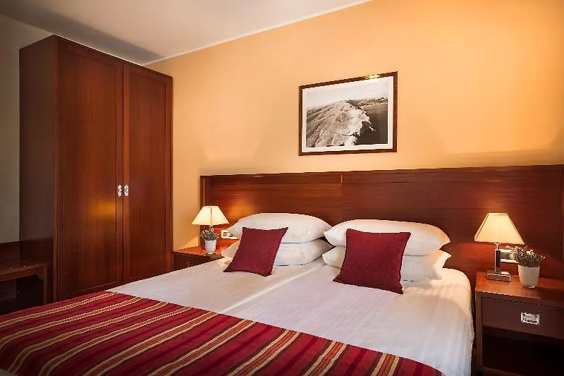Otel Valamar Atrium Residence Baška